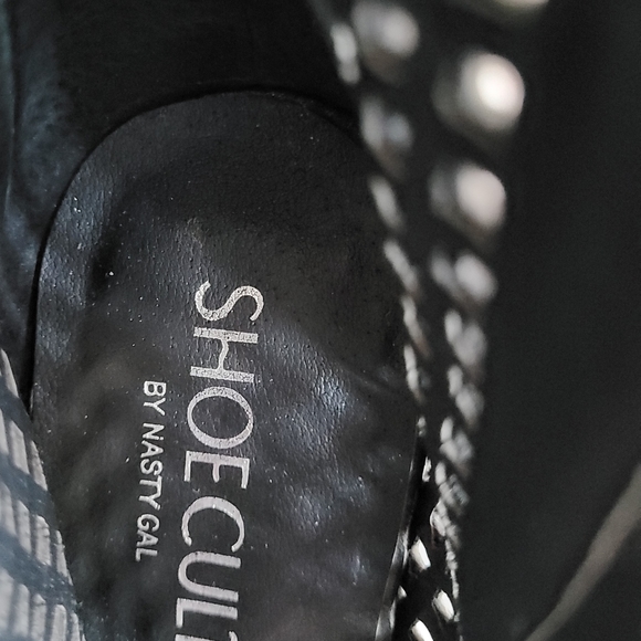 Nasty Gal Shoe Cult Cut Out Boots Size 8.5 - Picture 5 of 5